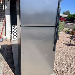 Refrigerator Silver Good 