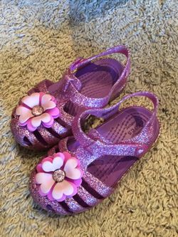 Crocks size 7 girls