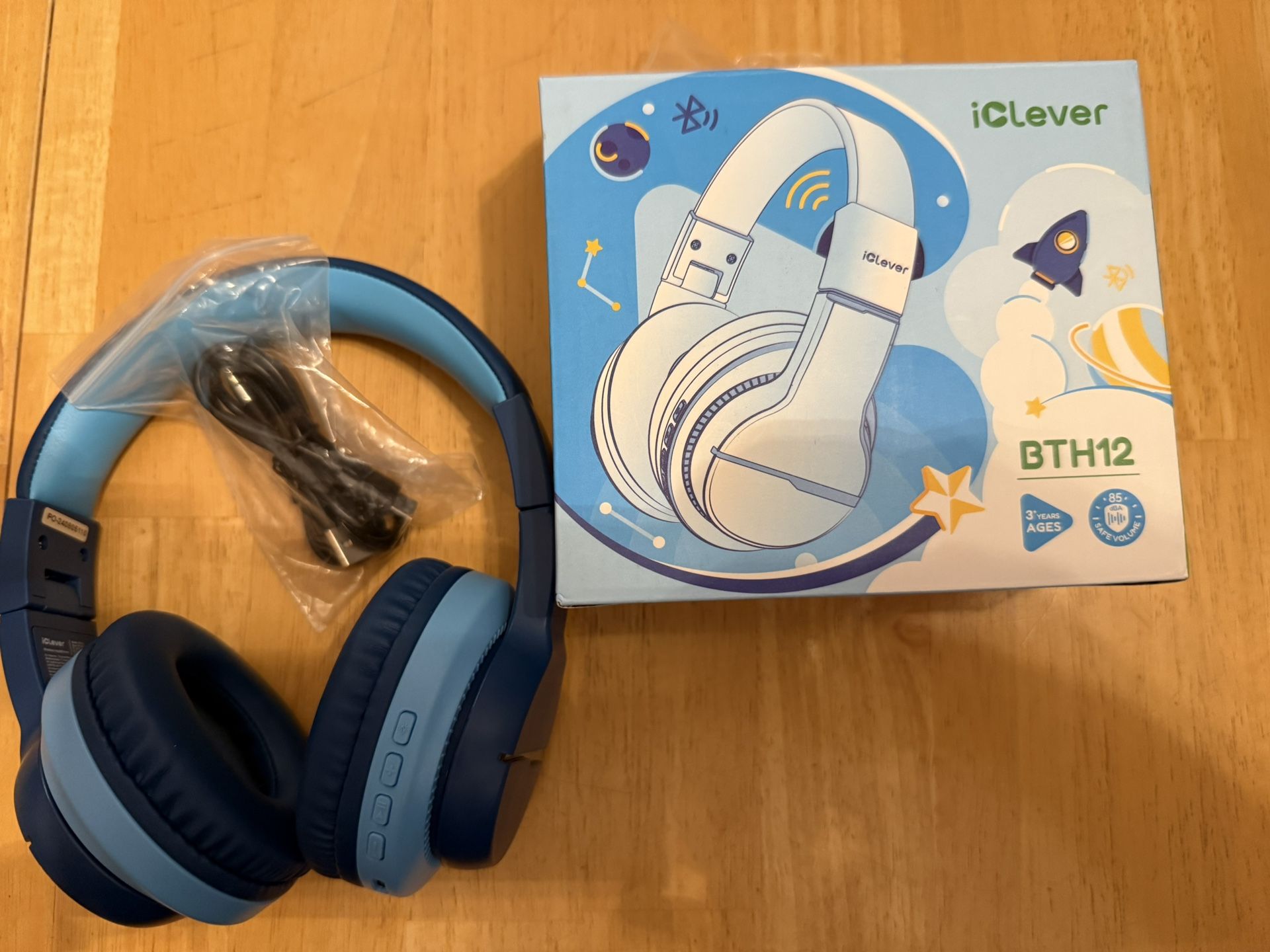 iClever BTH12 Kids Bluetooth Headphones