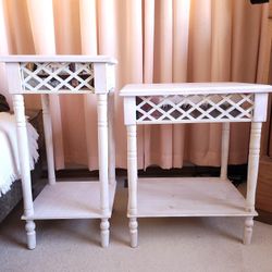 Set of 2 End Tables or Night stands
