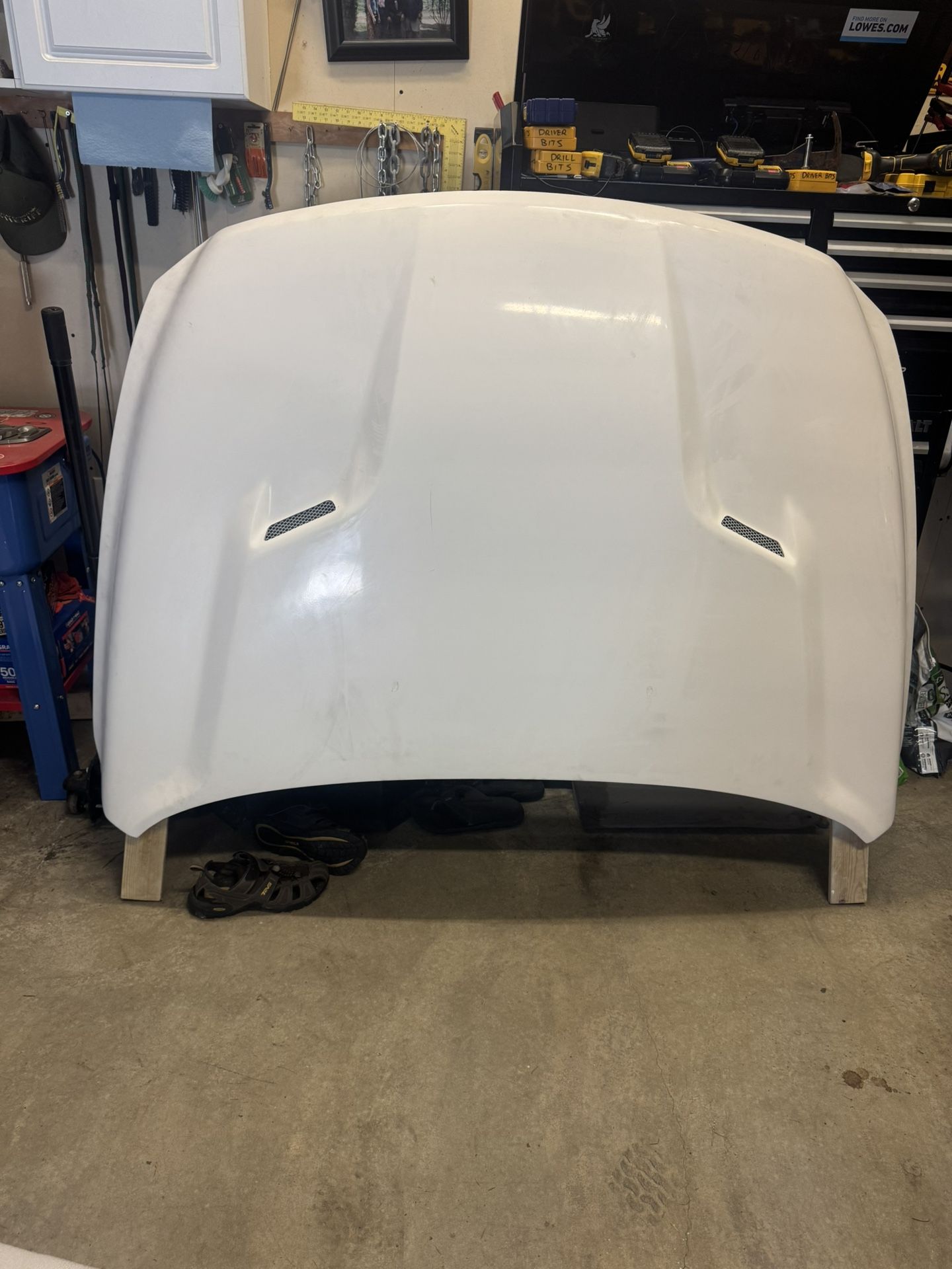 Ram 1500/2500/3500 fiberglass replacement hood
