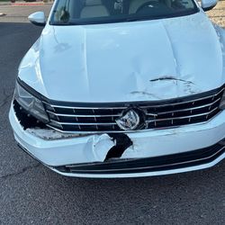 Volkswagen 2016 passat PARTS