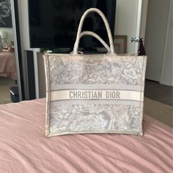 Christian Dior Bag