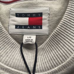 Brand new Tommy Hilfiger sweater