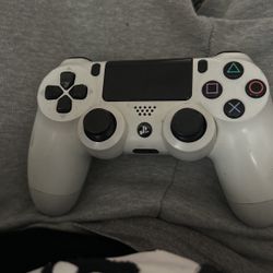 PS4 Controller 