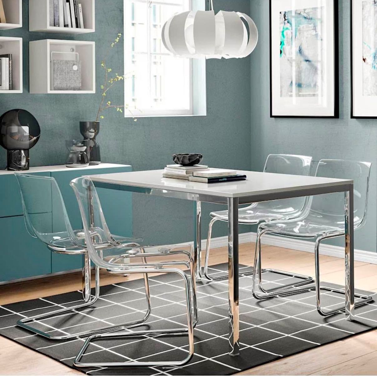 Dinning Table And Chairs