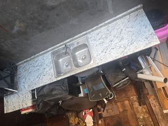 10 Ft Countertop w/ Double Sink – $100 OBO
