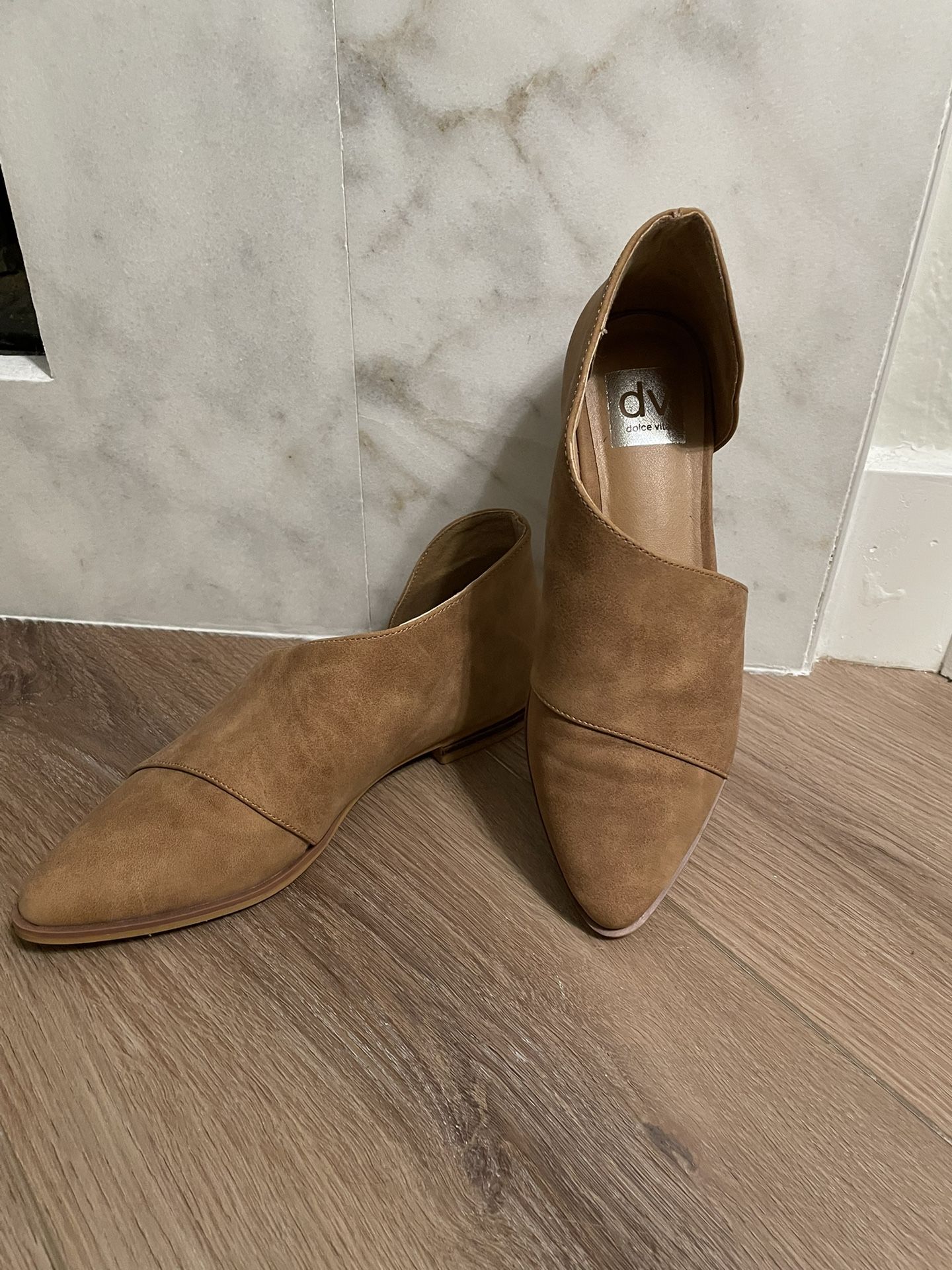 Dolce Vita Flats
