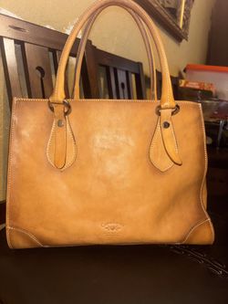 Cavalcanti Leather Purse