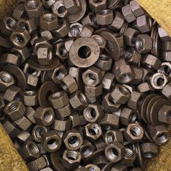 500 3/8 Nuts