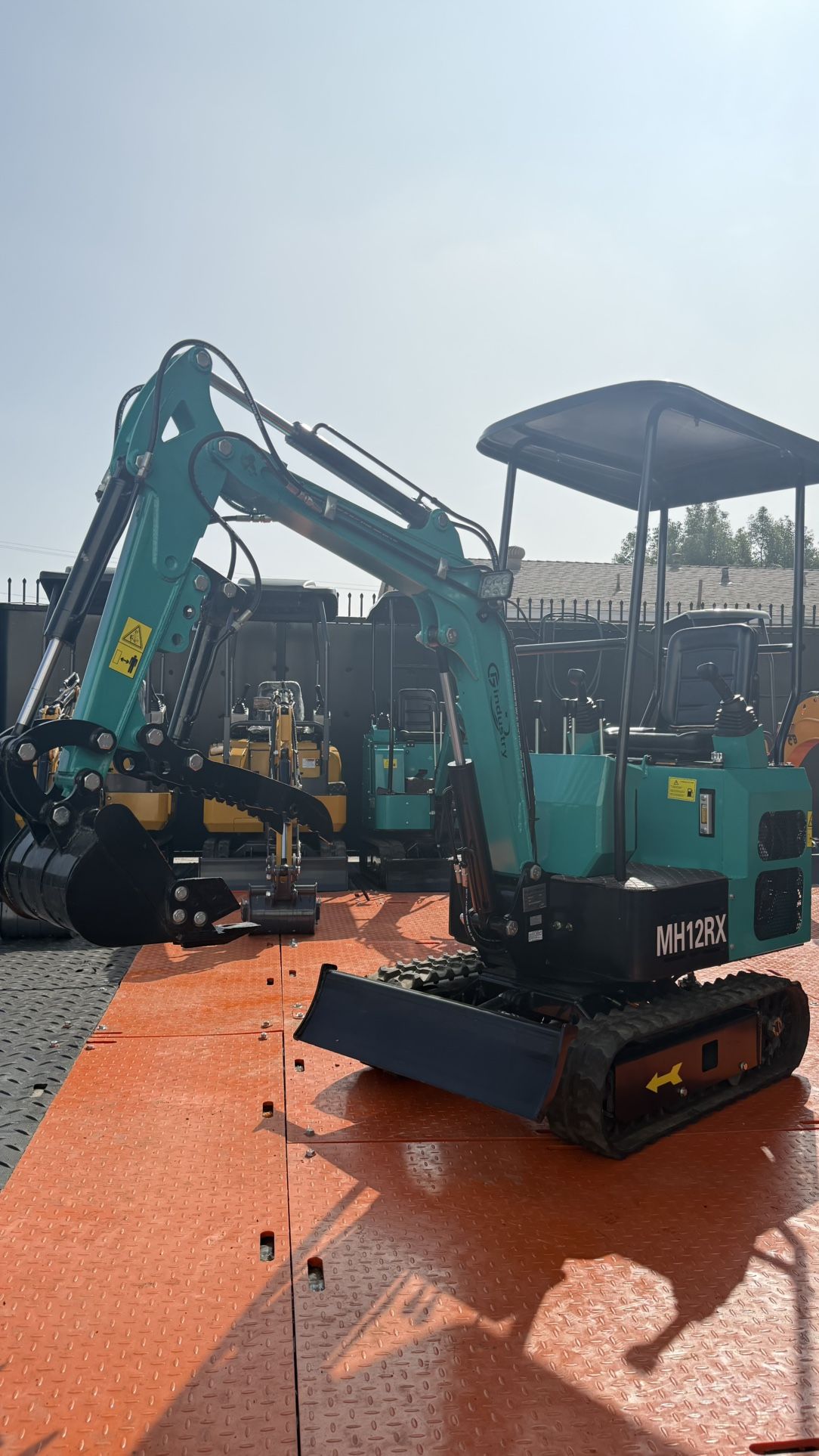 New 1 Ton Mini Excavator For Sale! Located In Baldwin Park! Hablamos Español! Free Delivery Up To 50 Miles! Price Negotiable! $4,950! New! 