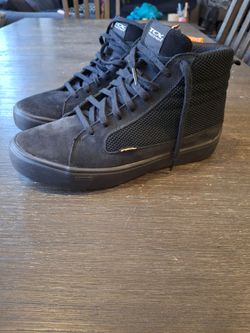 Motorcycle shoes size 9 men