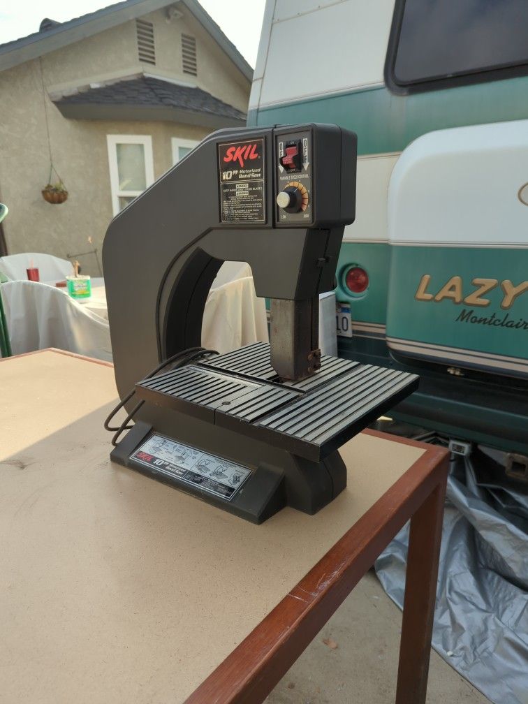 Skil 10" Motorized Band Saw