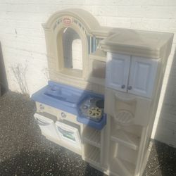 Play Kitchen