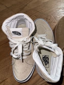 Women’s shoes