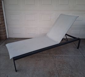 Brown Jordan Patio Lounger
