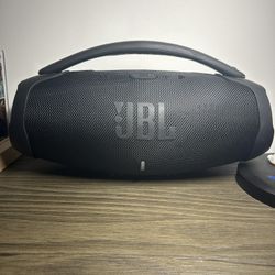 JBL Boombox 3
