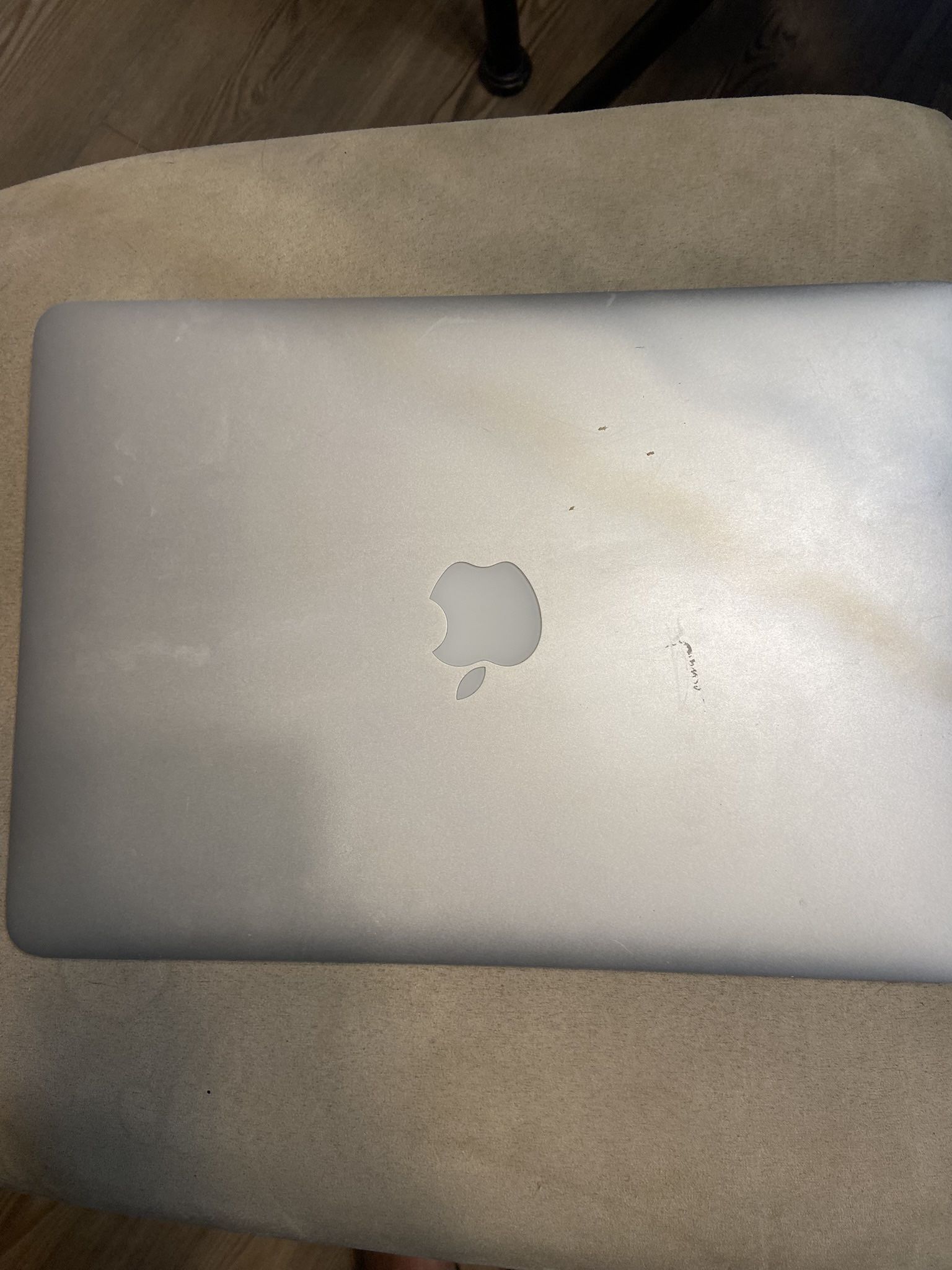 MacBook For Parts