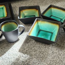 Green Dish Set