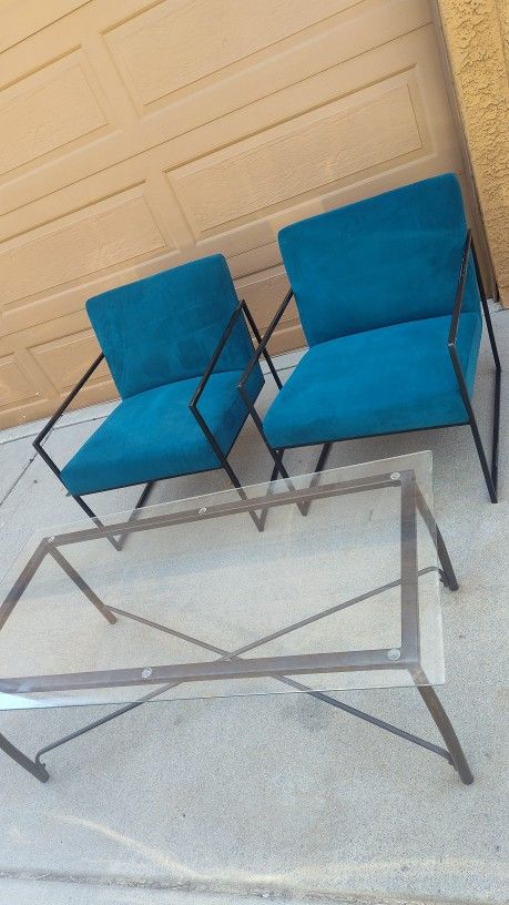Brand New! 2 Ashley Furniture Aniak Accent Chairs Rainforest/ Teal Cushions with Matching Table