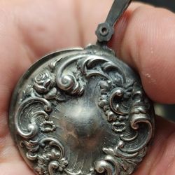 Antique Sterling Silver Compact Repousse Hinged Top, Link for a Chain