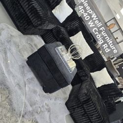 ✨️ Sectionals, 2pc Sofas ✨️ Furniture Queen Bedrooms, Dining Avail