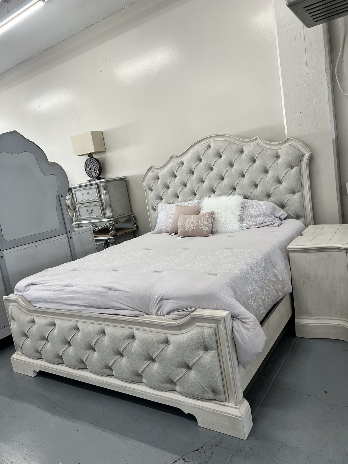 Bedroom Set , Same Day Delivery π, Modern Bedframe