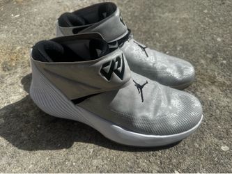 Men’s Nike Jordans Size 12