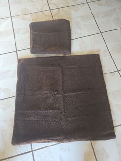 Pillows covers , size 22. X 22 brand new .  Never  used .  Set of 2 .