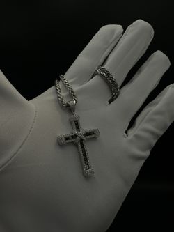14k White gold cross with Natural Diamonds