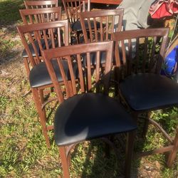 6 BARSTOOL METAL FRAME CHAIRS