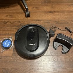 Shark IQ Robot Vacuum (RV1001)