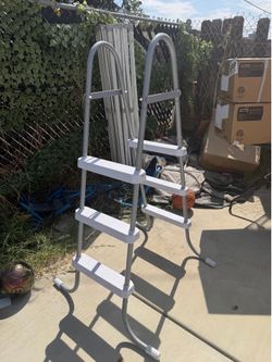 VEVOR Above Ground Pool Ladder, 3-Step Steel A-Frame Swimming Pool Stairs for 42 in High Wall, 300 lbs Capacity
