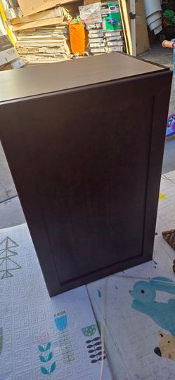Wall cabinet