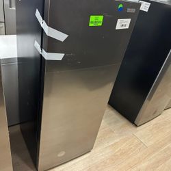 VISANI MDUFC7SS 7 cu. ft. Convertible Freezer Refrigerator QY