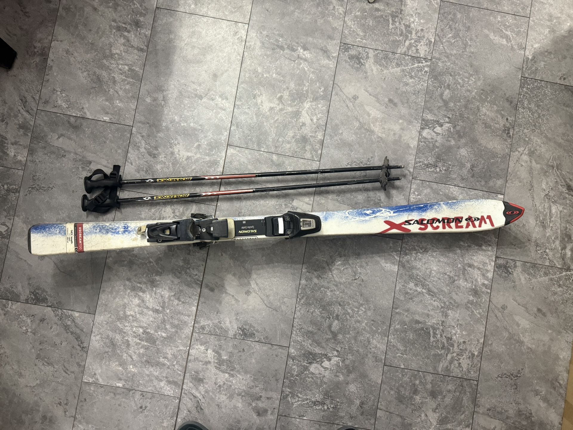 Salomon XSCREAM700 Skis 143 And Poles