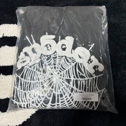 Sp5der OG Web Hoodie – Size L 🕷️