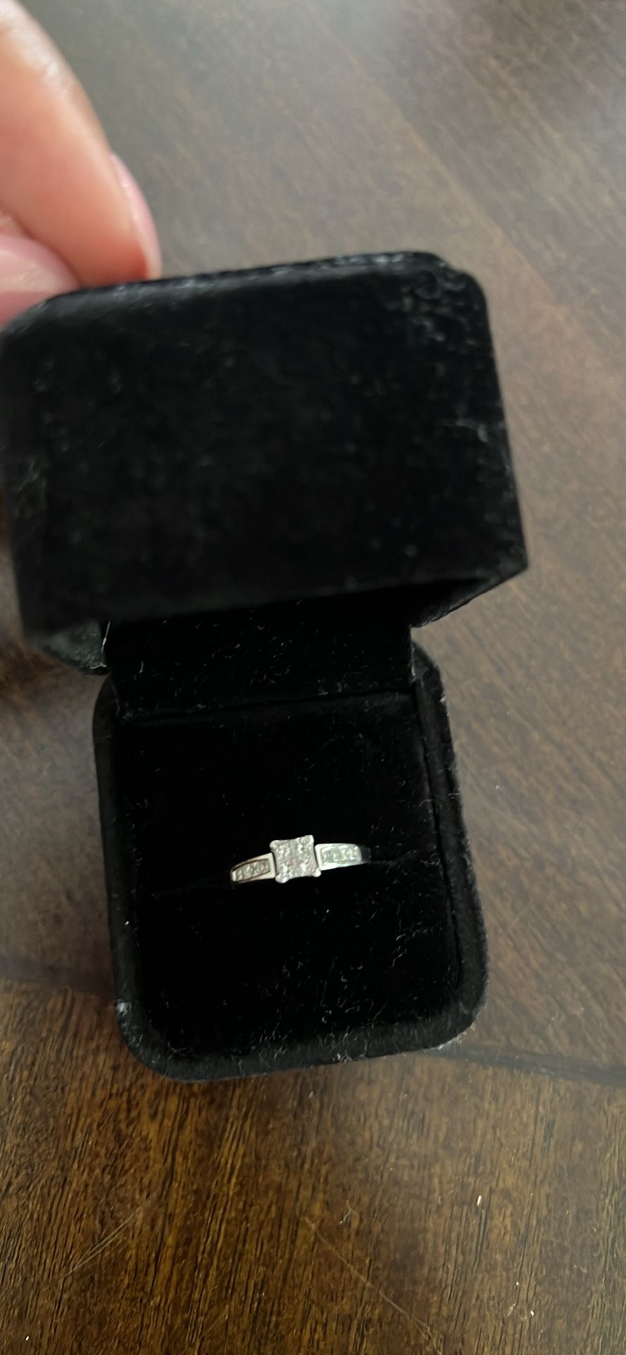 14kt White Gold Diamond Engagement Ring 
