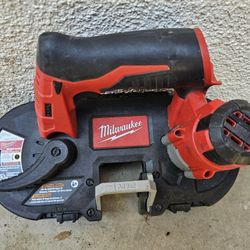 Milwaukee M12 Band Saw 