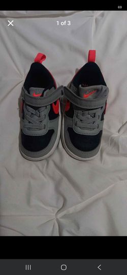 Nikes size 6.5 in toddlers