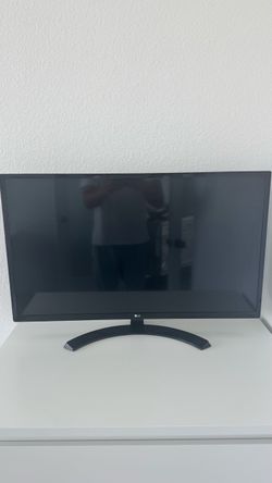 HUGE 32 inch LG Monitor