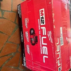 Milwaukee M12 Fuel Bandsaw New In Box