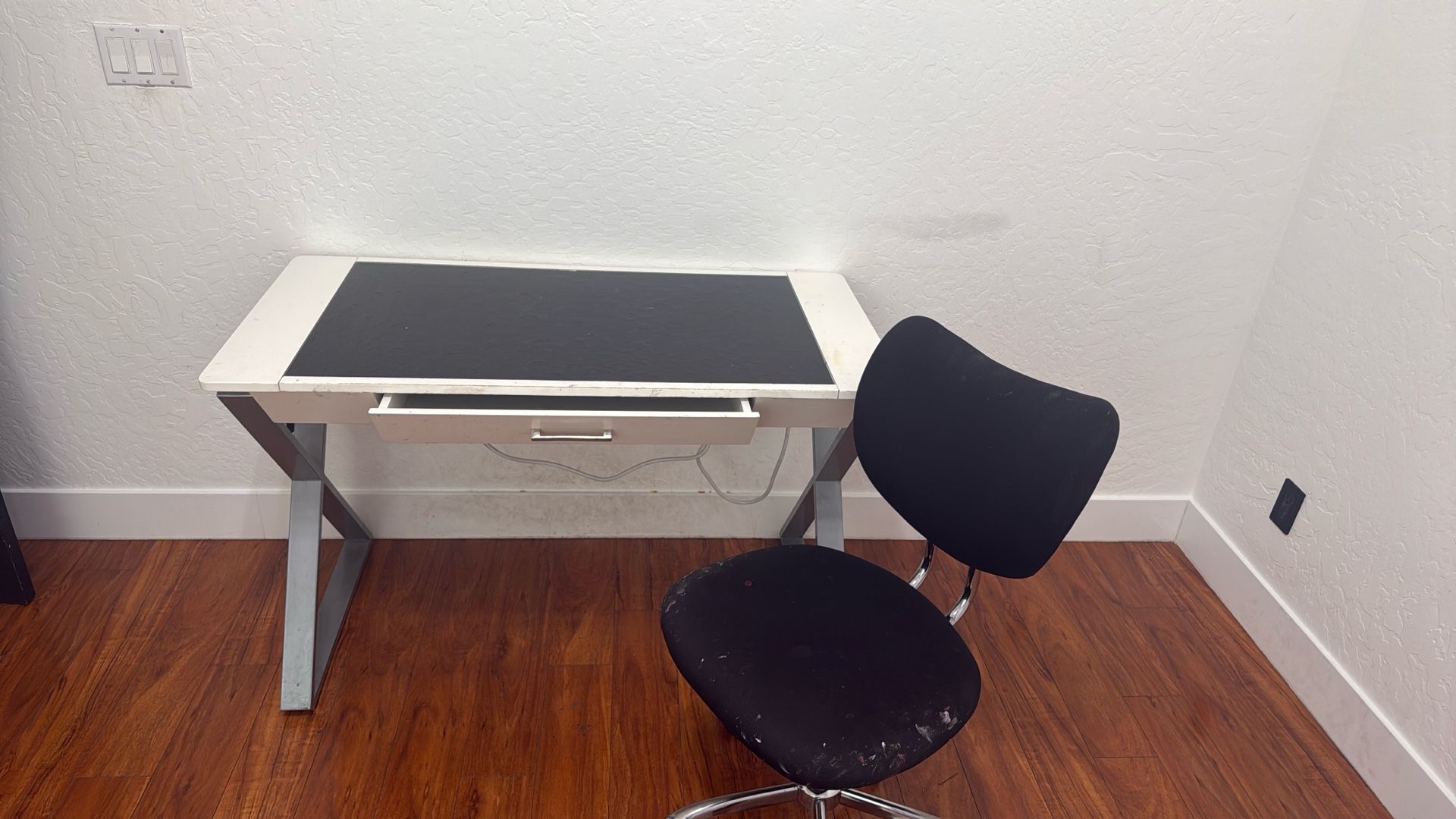 Study Table With Chair