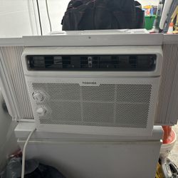 Window Air Conditioner 