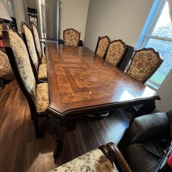 Elegant 10-Piece Formal Dining Set – Includes China Cabinet! 