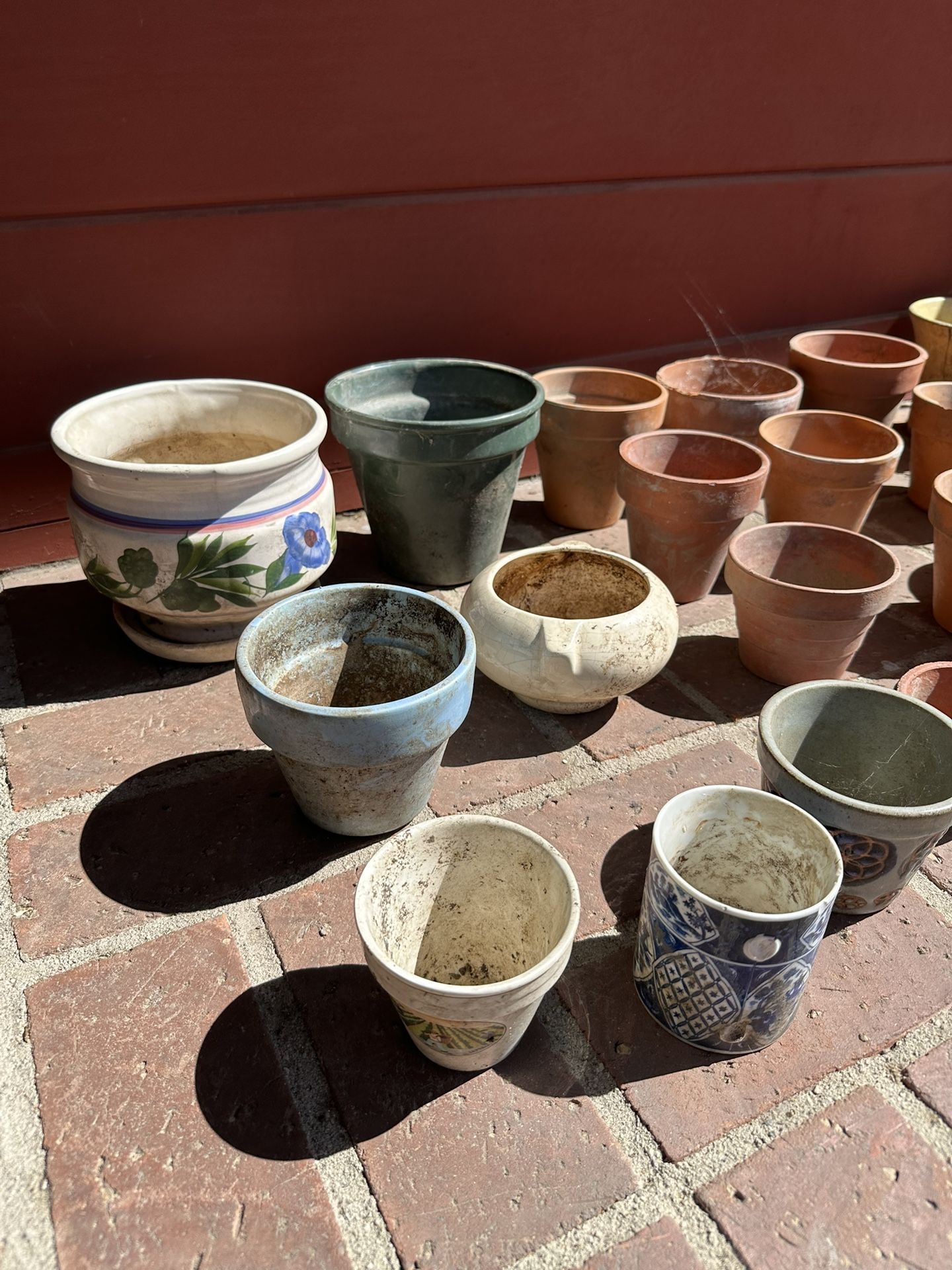Flower pots