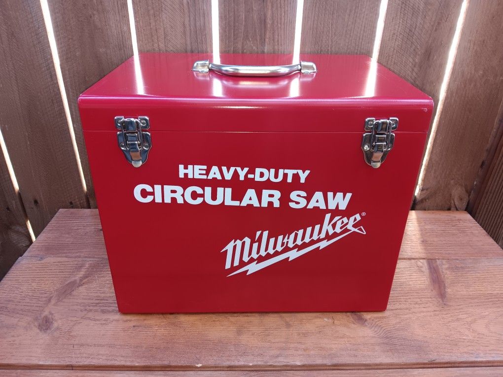 Milwaukee Circular Saw