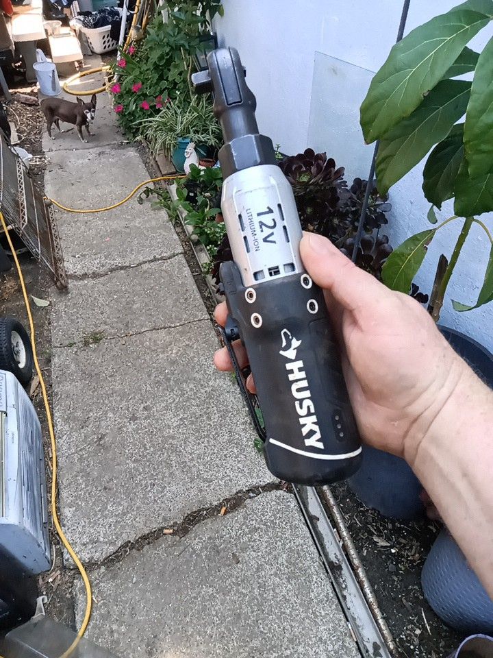 Electric Ratchet Husky