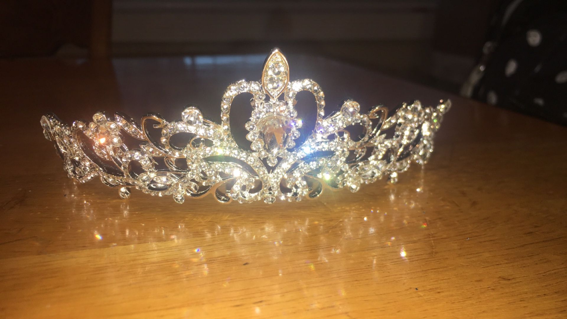 Tiara or crown
