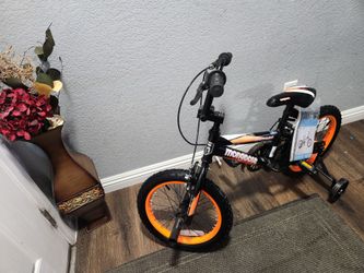 Mongoose Bike Bmx Boys 16 new Ready to ride good condition